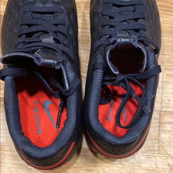 Nike Black and Red Geometric Sneakers - Picture 4 of 8